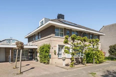 Tussenwoning te koop: Strausslaan 34, Nieuweland 1 Barendrecht