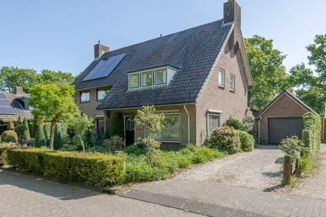 Twee-onder-één-kap te koop: Streefoordlaan 32, Zuidbuurt Eemnes