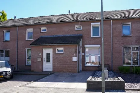 Tussenwoning te koop: Streekstraat 5, Hommert (gedeeltelijk) Amstenrade