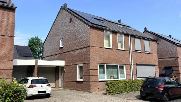 Tussenwoning te huur: Streeperveld 43, De Streep Landgraaf