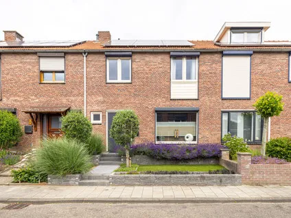 Tussenwoning te koop: Stresemannstraat 4, Geleen-Zuid Geleen
