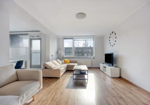 Appartement te koop: Strevelsweg 203, Bloemhof Rotterdam
