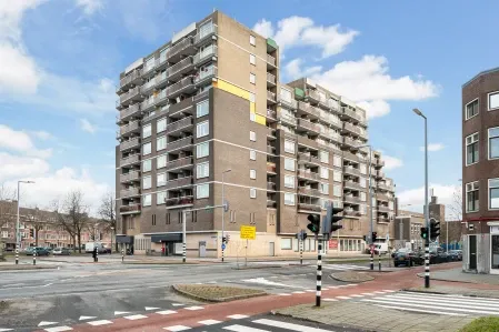 Appartement te koop: Strevelsweg 257, Bloemhof Rotterdam