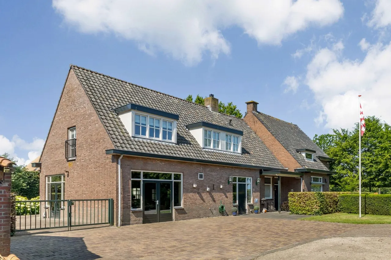 Vrijstaande woning te koop: Strijbeekseweg 13, Ulvenhout (Gem. Breda)