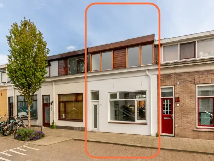 Tussenwoning te koop: Strijensestraat 19, Eilandenbuurt Schiedam