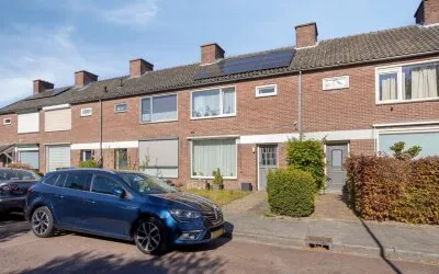 Tussenwoning te koop: Strijenstraat 16, Rijen