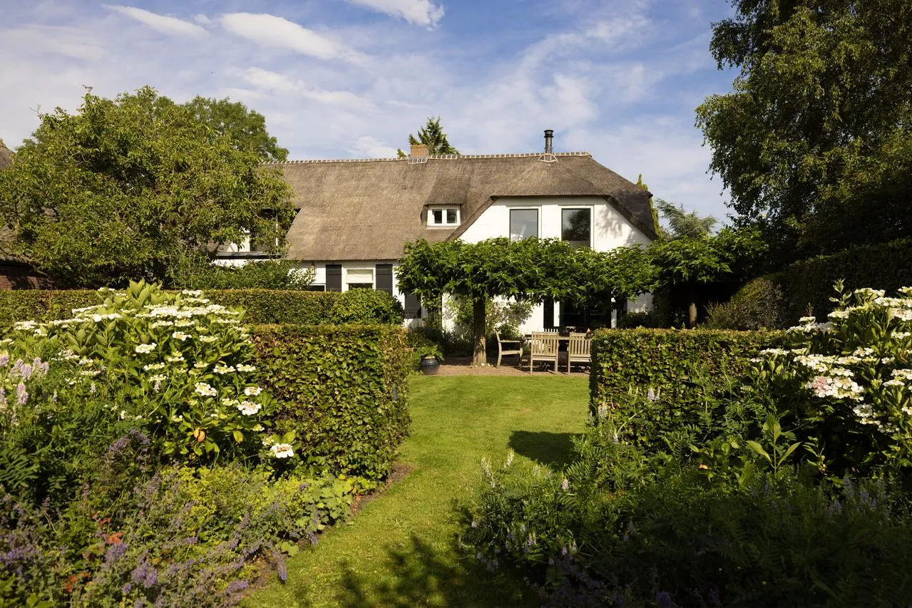 Vrijstaande woning te koop: Strijpweg 1, Tull En 'T Waal
