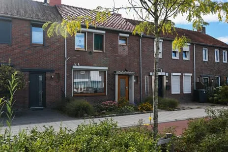 Tussenwoning te koop: Strijthagenweg 124, Terwinselen Kerkrade