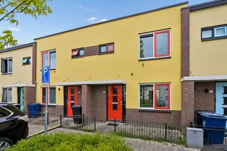 Tussenwoning te koop: Strogeelstraat 50, Regenboogbuurt Noord en Oost Almere