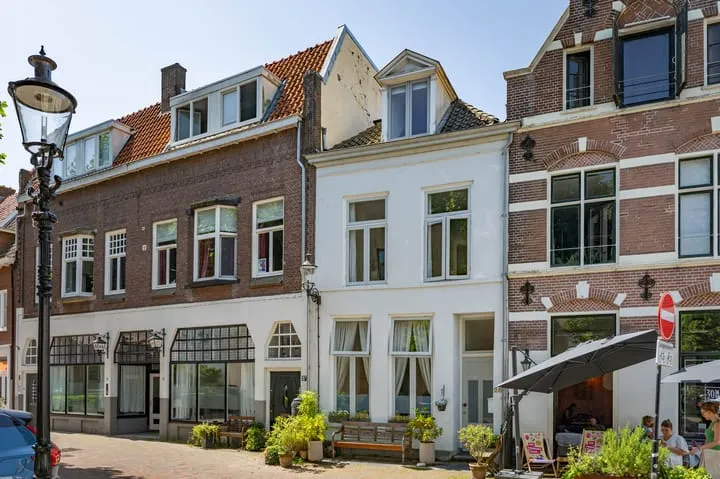 Tussenwoning te koop: Stromarkt 28, Centrum Deventer