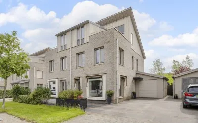 Twee-onder-één-kap te koop: Stroomwal 14, De Citadel Heemskerk