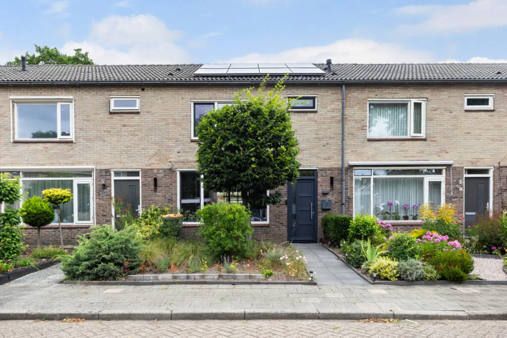 Tussenwoning te koop: Struikstuk 57, Epe