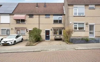 Tussenwoning te koop: Stuurboord 33, Rozenburg Rozenburg