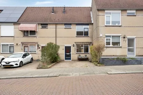 Tussenwoning te koop: Stuurboord 33, Rozenburg Rozenburg (Zh)