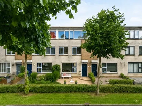 Terraced house for sale: Stuwmeer 64, Meren Houten