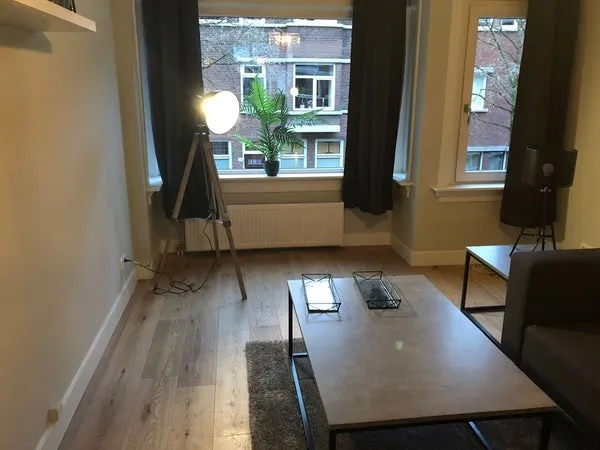 Woning te huur: Stuyvesantstraat, Bezuidenhout-Oost 'S-Gravenhage
