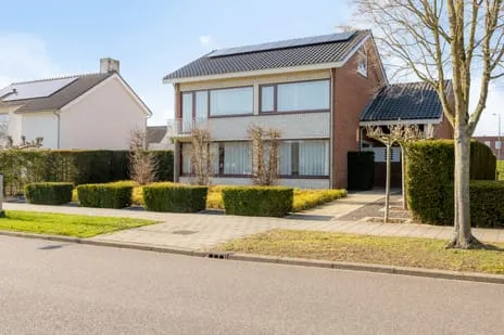 Vrijstaande woning te koop: Suikerdoossingel 28, Maasbracht Maasbracht