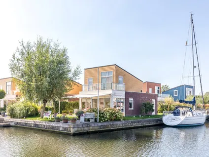 Vrijstaande woning te koop: Suisendijk 14-97, Oude-Tonge haven Oude-Tonge