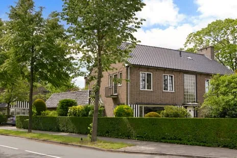 Twee-onder-één-kap te koop: Sumatralaan 48, Raadhuiskwartier Hilversum