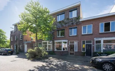 Tussenwoning te koop: Surinamestraat 123, Laan van Nieuw-Guinea, Spinozaweg e.o. Utrecht