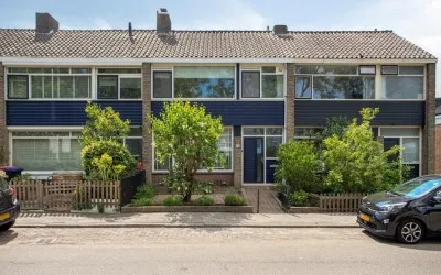 Tussenwoning te koop: Surinamestraat 96, Zeeheldenbuurt Zwijndrecht