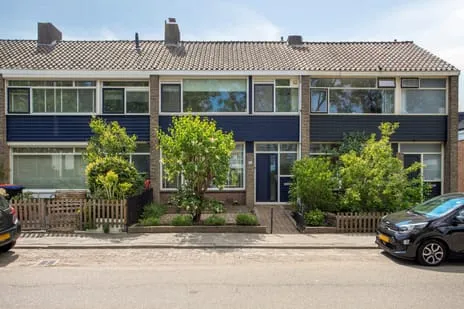 Tussenwoning te koop: Surinamestraat 96, Zeeheldenbuurt Zwijndrecht