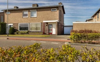 Twee-onder-één-kap te koop: Susterderweg 17, Nieuwstadt Centrum Nieuwstadt