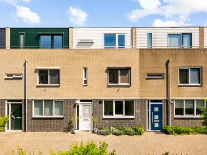 Tussenwoning te koop: Suze Baarthof 5, Dobbewijk-Zuid Leiden