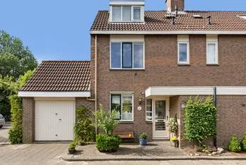 Hoekwoning te koop: Suze Groenewegerf 17, Noord-Hofland Voorschoten