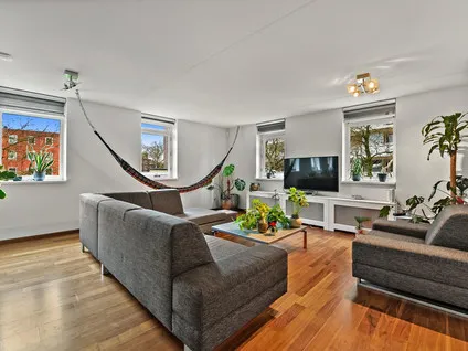 Appartement te koop: Suze Groeneweglaan 14, Middelland Rotterdam