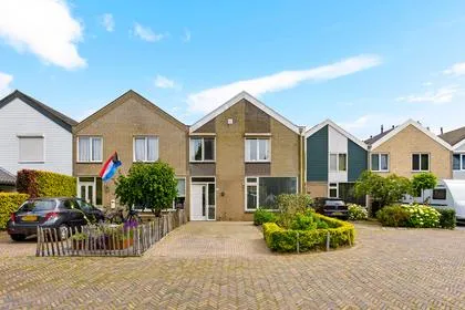 Tussenwoning te koop: Sweelinck 90, De Elzen Boxmeer