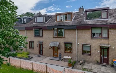 Tussenwoning te koop: Sweelinckplantsoen 118, Componistenbuurt-Midden Zwijndrecht