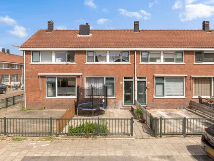 Tussenwoning te koop: Sweelinckstraat 37, Viottakade en omgeving Dordrecht