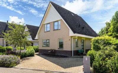 Vrijstaande woning te koop: Sylsterhoeke 5, Raerd Raerd