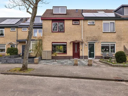 Tussenwoning te koop: Söderblomstraat 290, Hoofddorp Pax West Hoofddorp