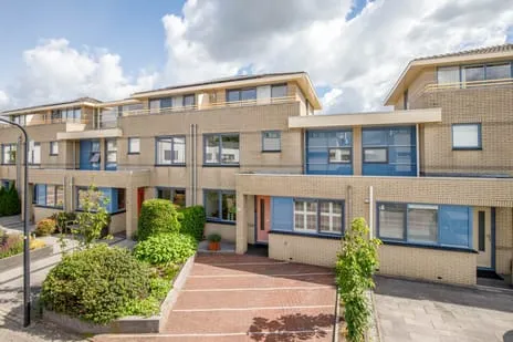 Tussenwoning te koop: 't Breede Weer 11, De Rietvink / Veursestraatweg Leidschendam