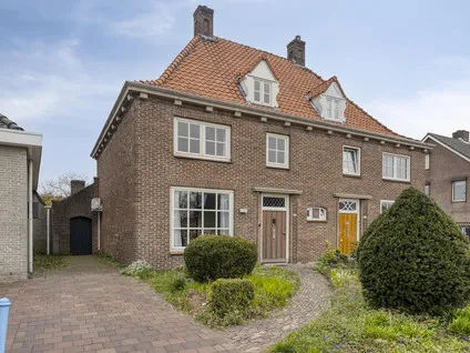Tussenwoning te koop: 't Dorp 38, 't Dorp Heesch