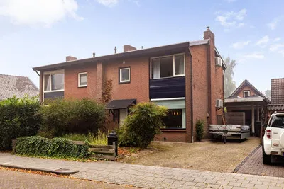 Twee-onder-één-kap te koop: 't Haagje 50, Eerbeekse Enk Eerbeek