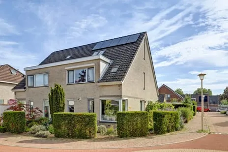 Twee-onder-één-kap te koop: 't Have 63, Laren Laren (Ge)