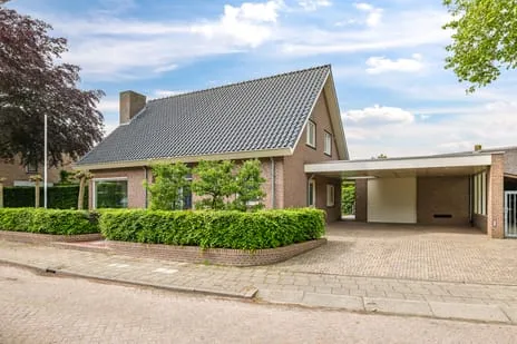 Vrijstaande woning te koop: 't Meulland 10, Kern Valburg Valburg