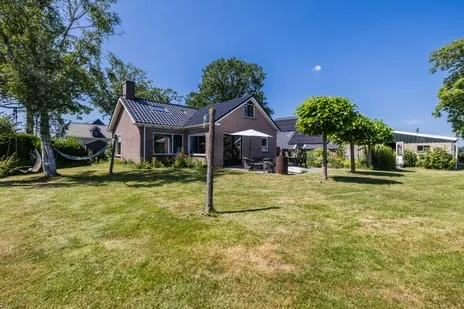 Vrijstaande woning te koop: 't Oost 70, Oosterwolde (Fr)
