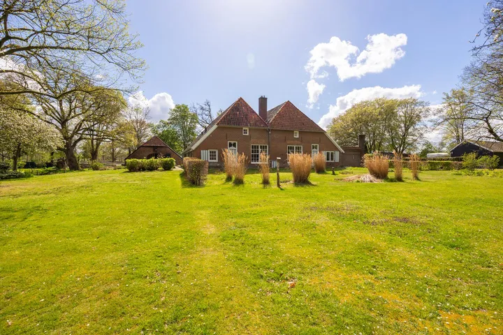 Semi-detached for sale: 't Rijkenbarg 1, Verspreide huizen Ruurlo Ruurlo