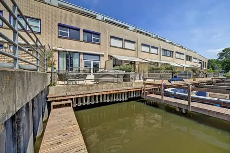 Tussenwoning te koop: 't Schip 8, Witte Hek Katwijk (Zh)