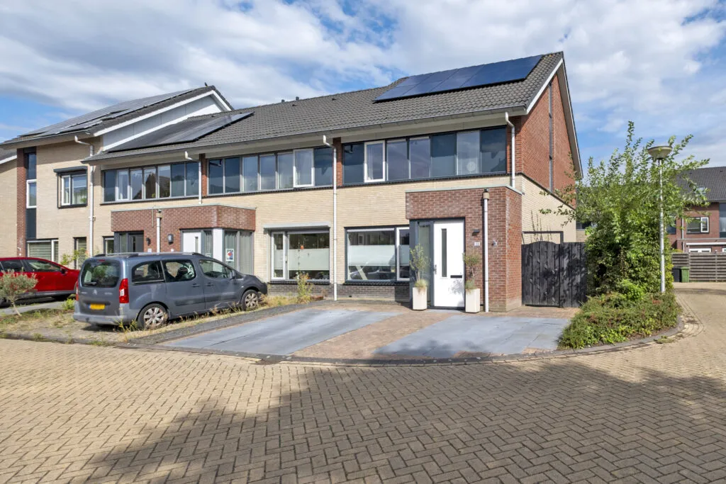 Hoekwoning te koop: 't Stede 23, Assen