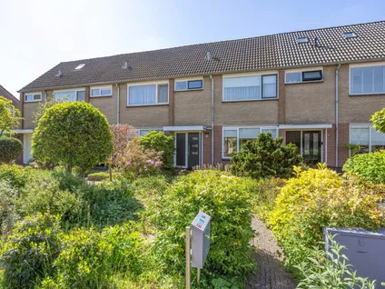 Tussenwoning te koop: 'T Veer 14, Centrum Leek en omgeving Leek