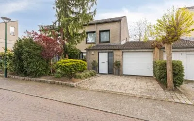 Tussenwoning te koop: 't Vijfeiken 13, 't Vijfeiken Heesch