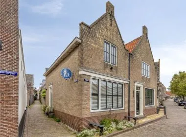Twee-onder-één-kap te koop: 't Zand 9, Monnickendam Monnickendam