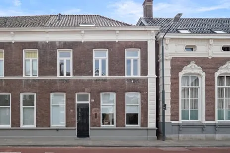Twee-onder-één-kap te koop: Taalstraat 213, Centrum Vught