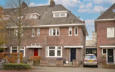 Tussenwoning te koop: Taalstraat 48, Taalstraat en omgeving Vught