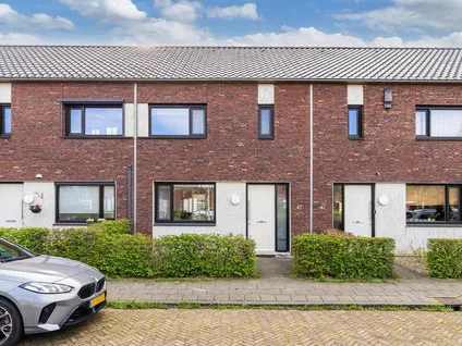 Tussenwoning te koop: Taconishof 45, Midden Heerenveen